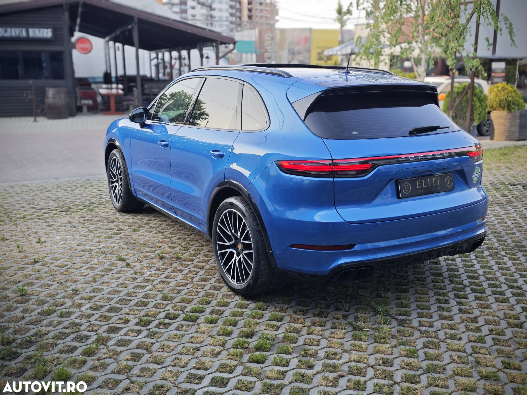 Porsche Cayenne Turbo Tiptronic S - 3