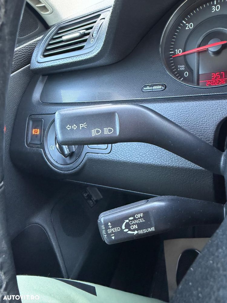 Volkswagen Passat 2.0 TDI Highline DPF - 11