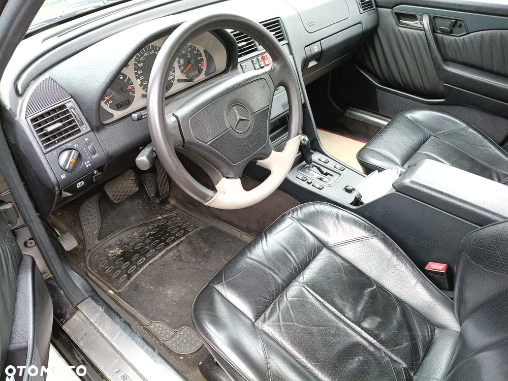 Mercedes-Benz Klasa C 36 AMG - 21