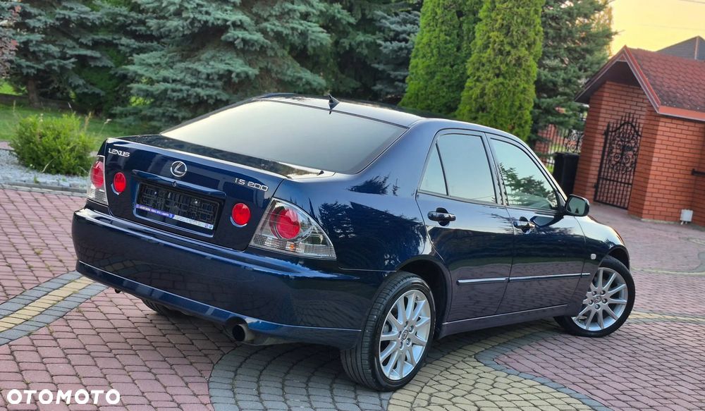 Lexus IS 200 Prestige - 5