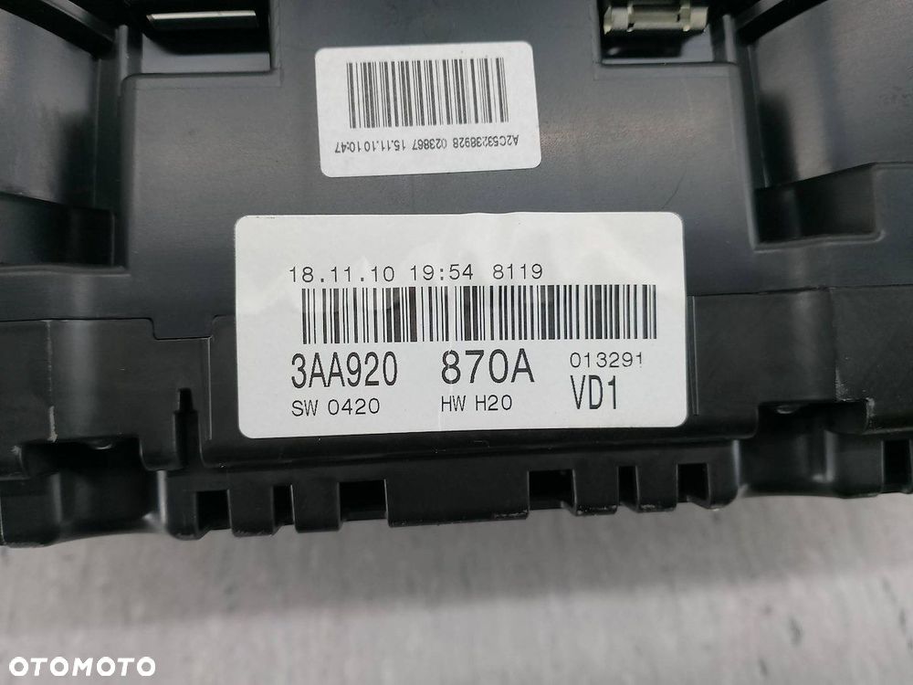 LICZNIK VW PASSAT B7 3AA920870A 2.0 TDI - 2