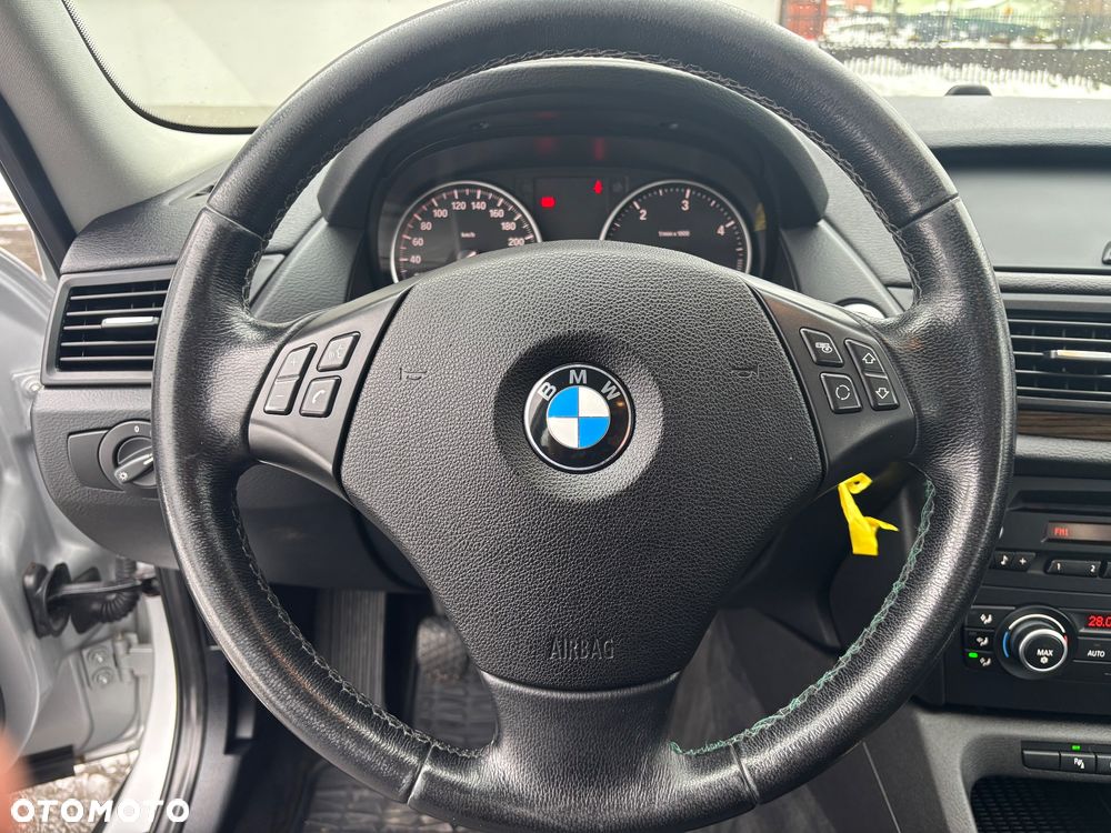 BMW X1 sDrive20d - 26