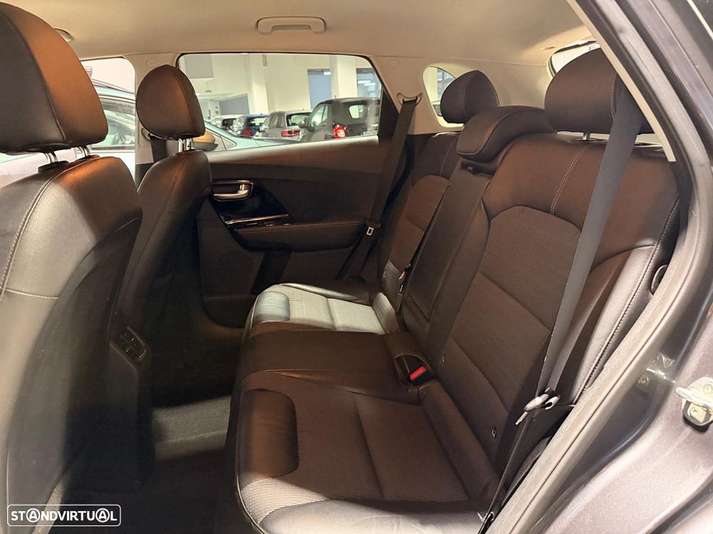 Kia Niro 1.6 GDi HEV - 20