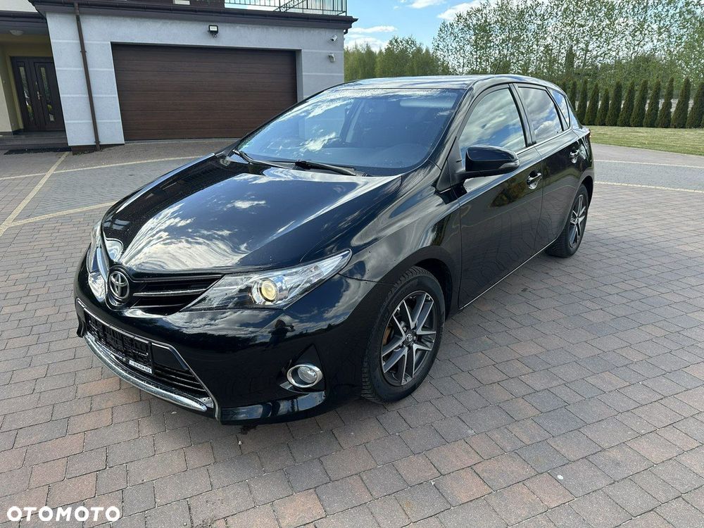 Toyota Auris - 1