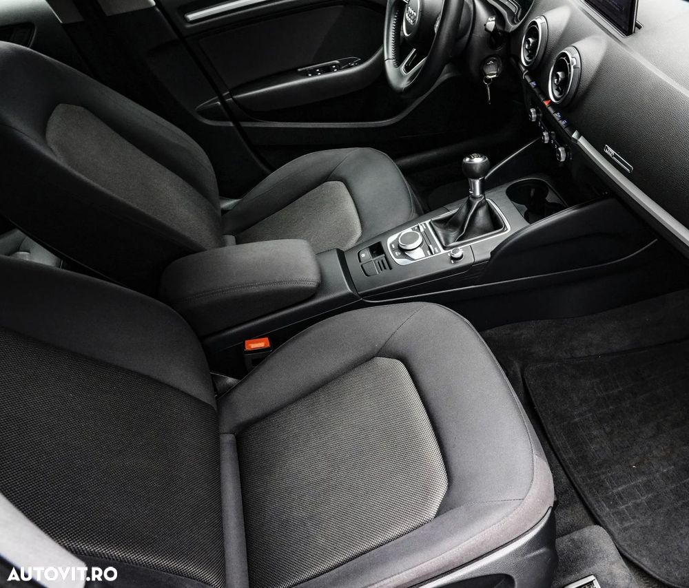 AUDI A3 Sportback 2019 — imagine 12