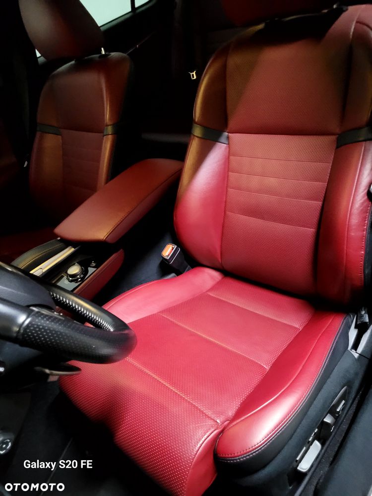 Lexus GS 200t / 300 F Sport - 6