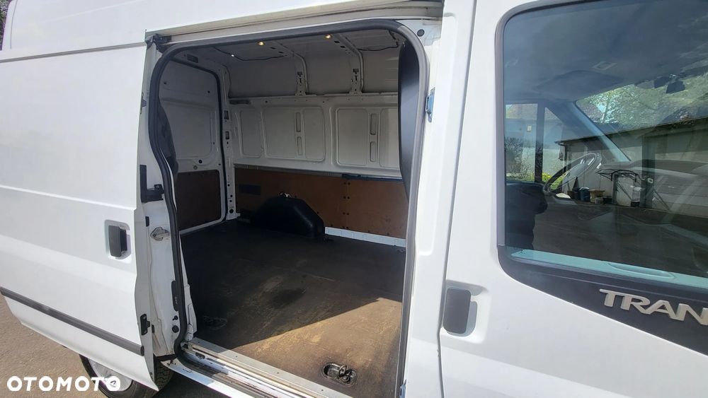 Ford Transit - 28