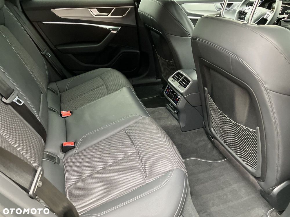 Audi A6 Avant - 16