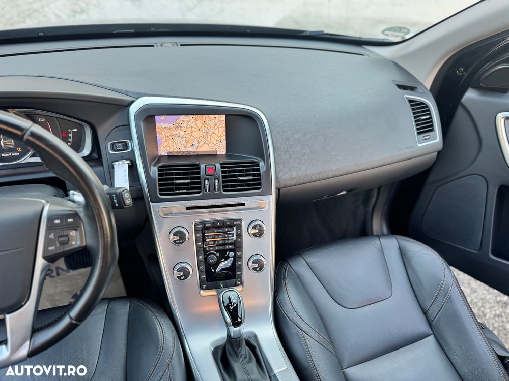 Volvo XC 60 D4 Geartronic Summum - 22