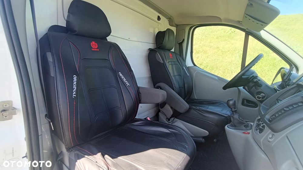 Renault Trafic - 11