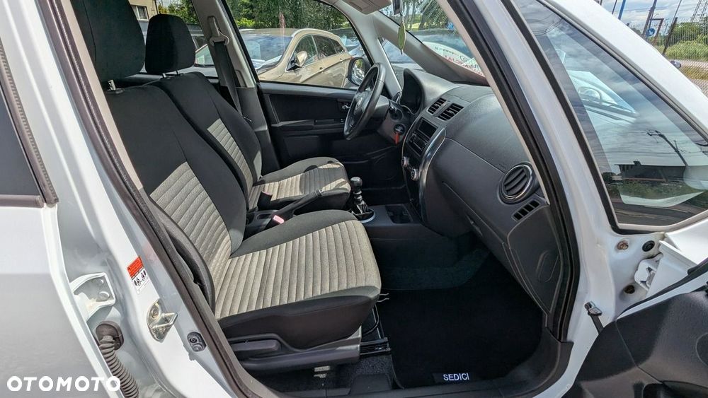 Fiat Sedici - 17