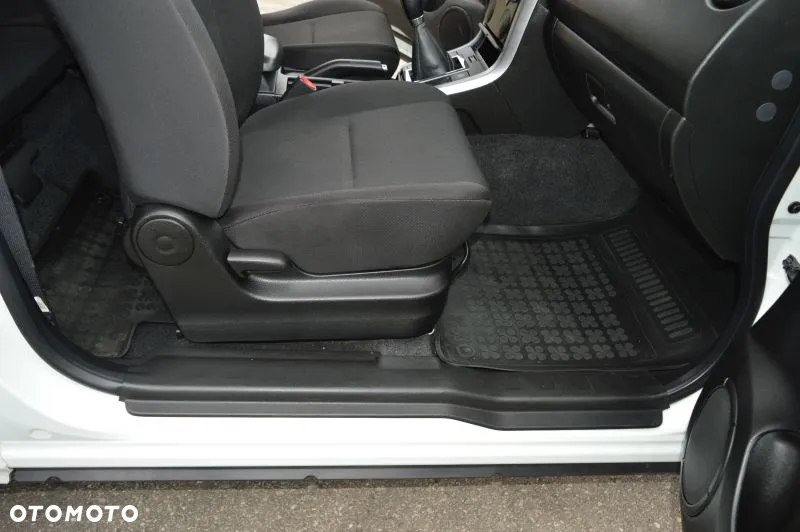 Suzuki Grand Vitara - 21
