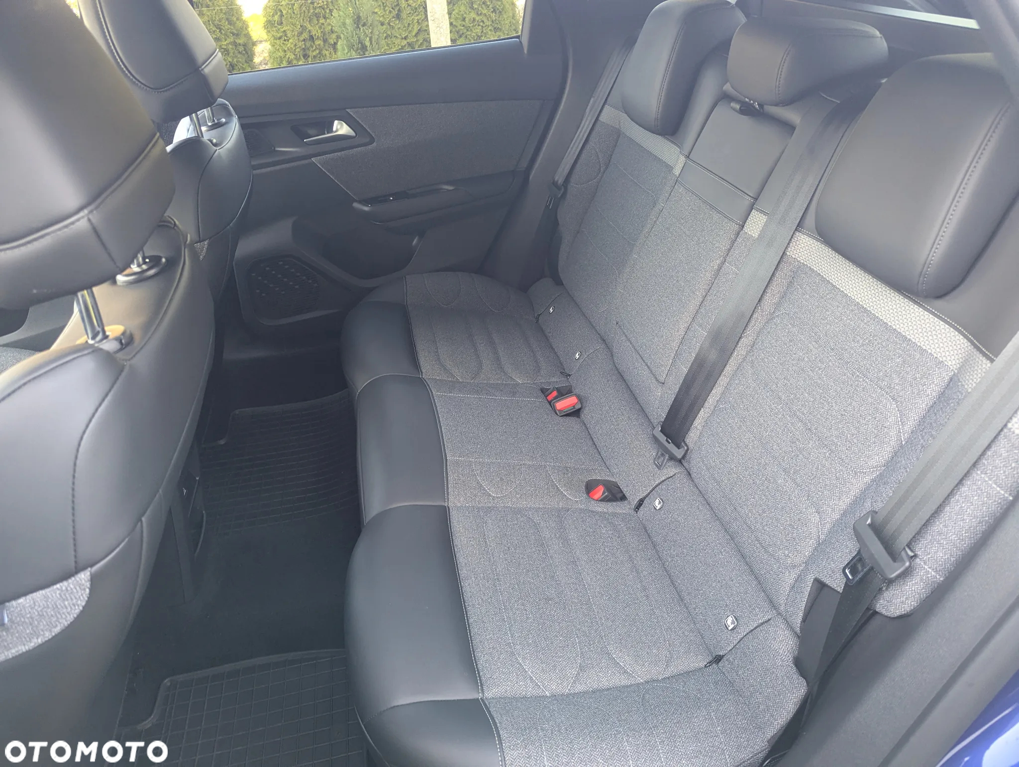 Citroën C5X 1.2 PureTech Shine EAT8 - 15
