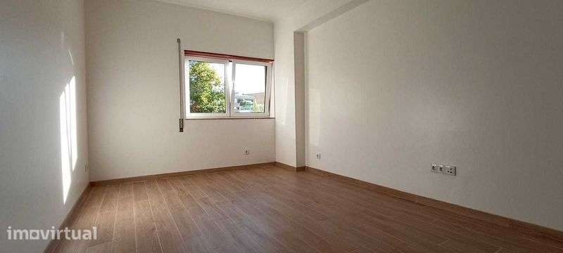 Arrenda-se Apartamento T3, Boavista, Coimbra - Grande imagem: 4/11