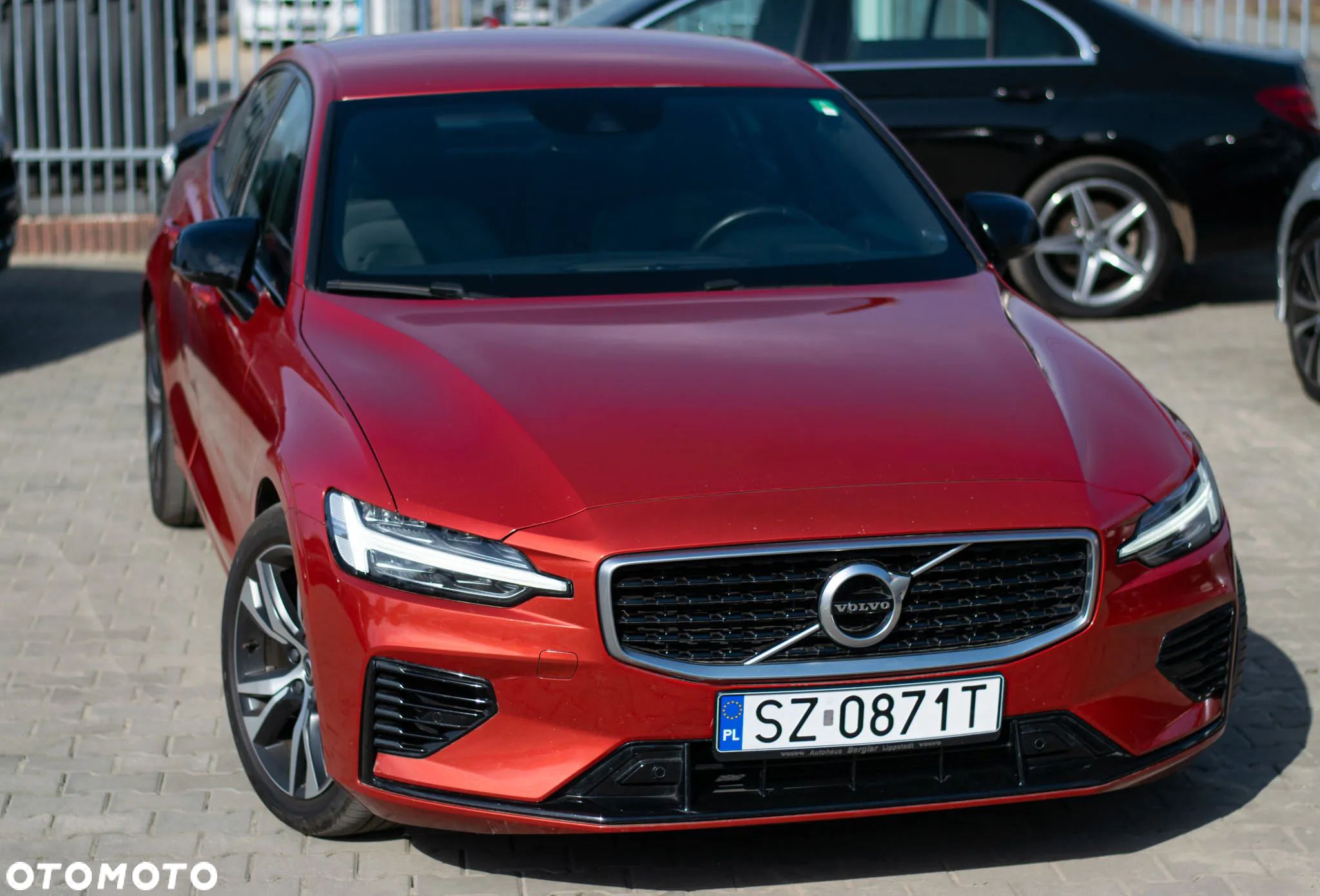 Volvo S60 T8 Recharge AWD Geartronic RDesign - 1