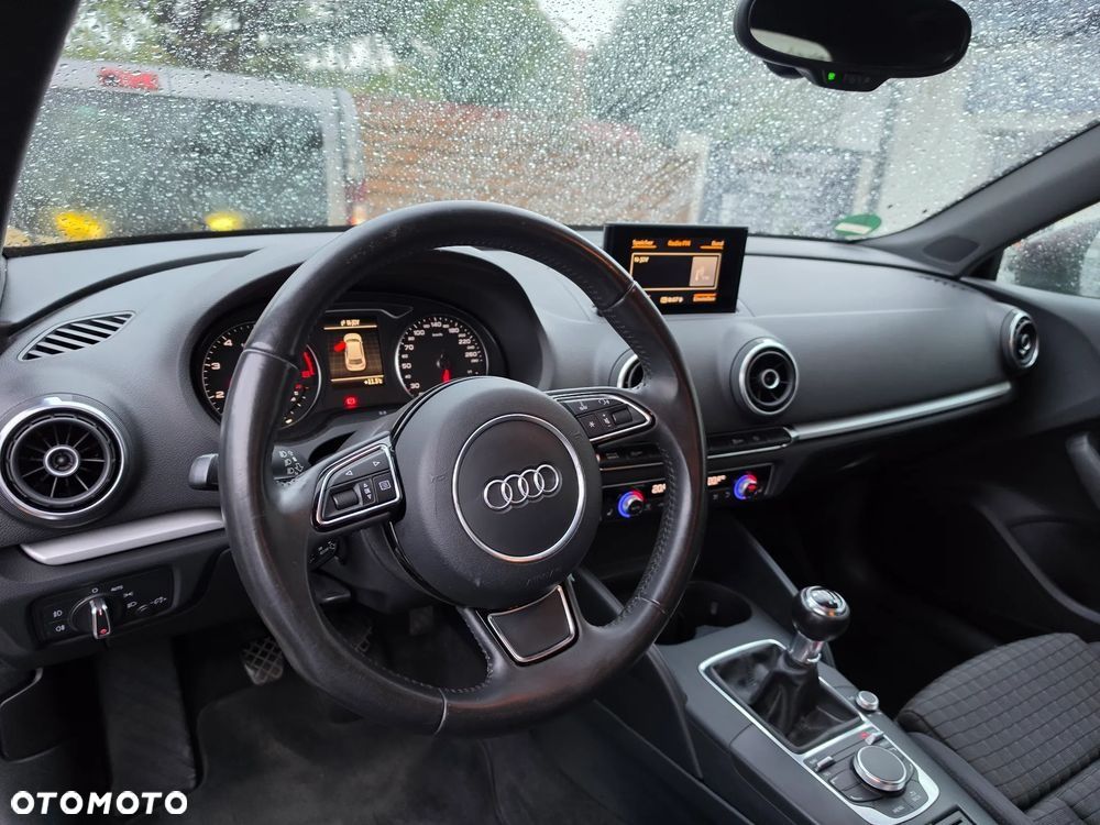 Audi A3 Sportback 1.4 TFSI Ambiente - 15