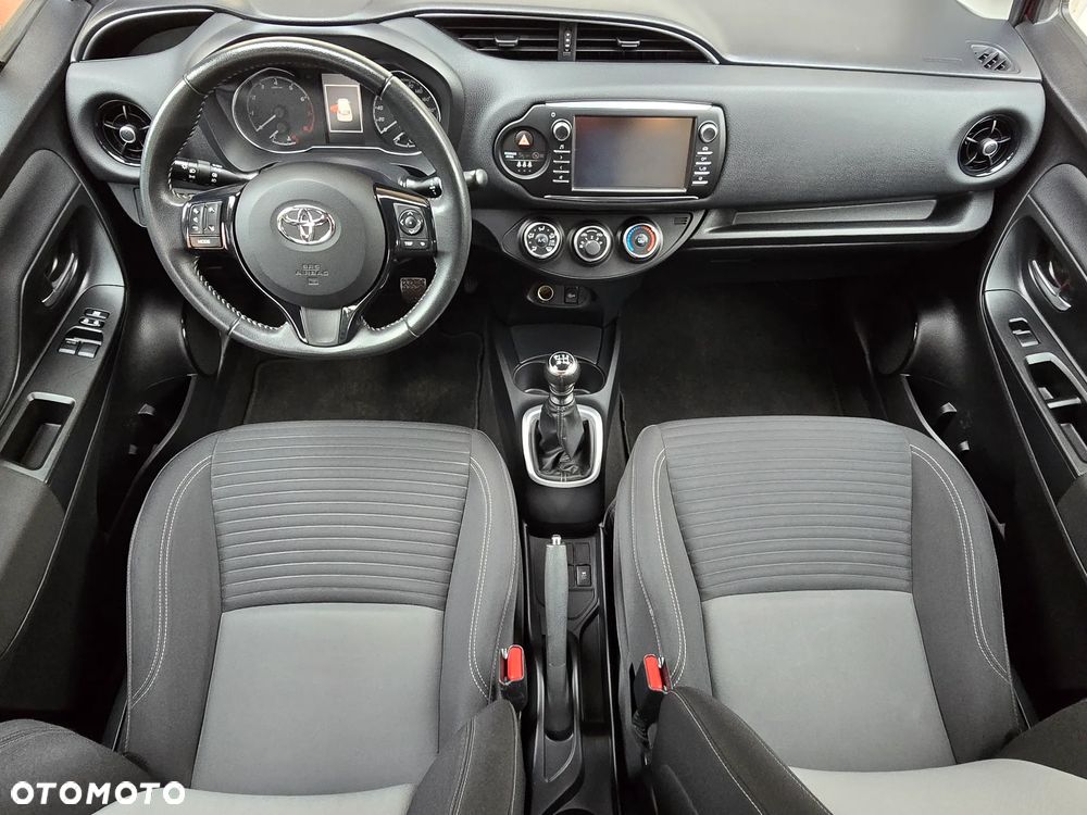 Toyota Yaris 1.5 Dynamic - 6