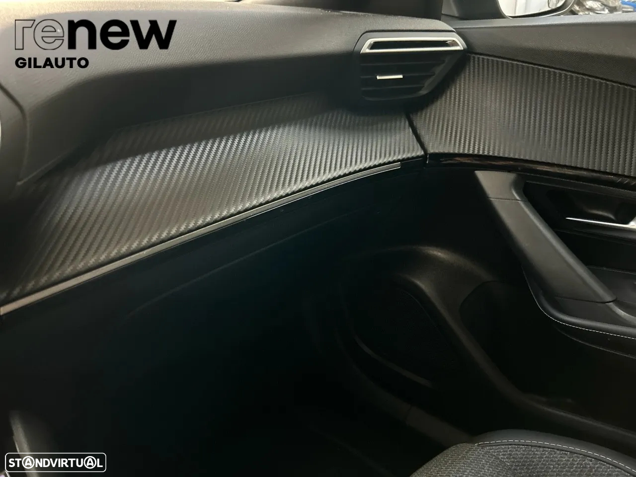Peugeot 2008 1.5 BlueHDi Allure EAT8 - 28