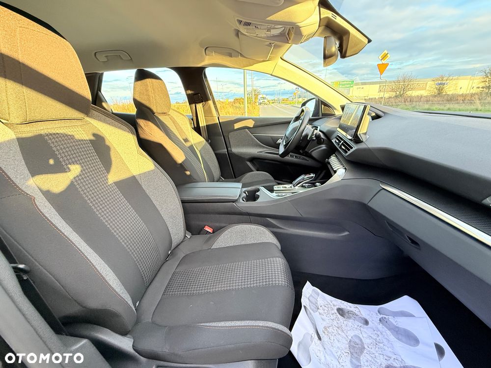 Peugeot 3008 1.5 BlueHDi Active S&S EAT8 - 9