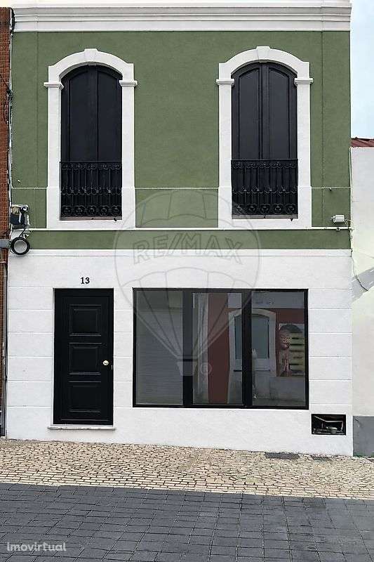 Moradia T2 para venda - Grande imagem: 2/23