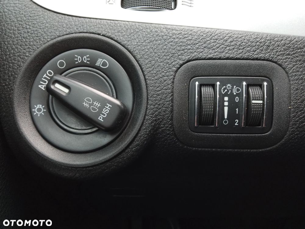 Fiat Freemont 2.0 Multijet 16V DPF Automatik Allrad Urban - 26