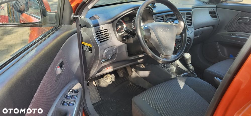 Kia Rio 1.4 / City - 6