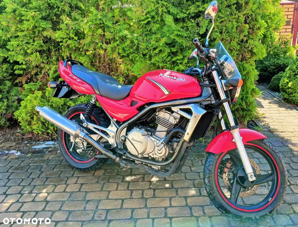 Kawasaki ER - 2