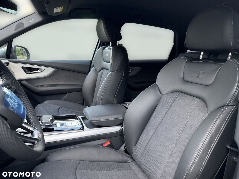 Audi Q7 - 10