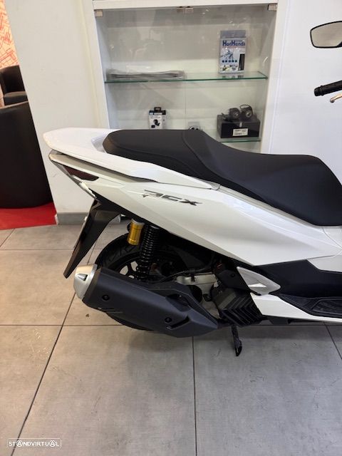 Honda PCX125 DX - com conetividade - 3