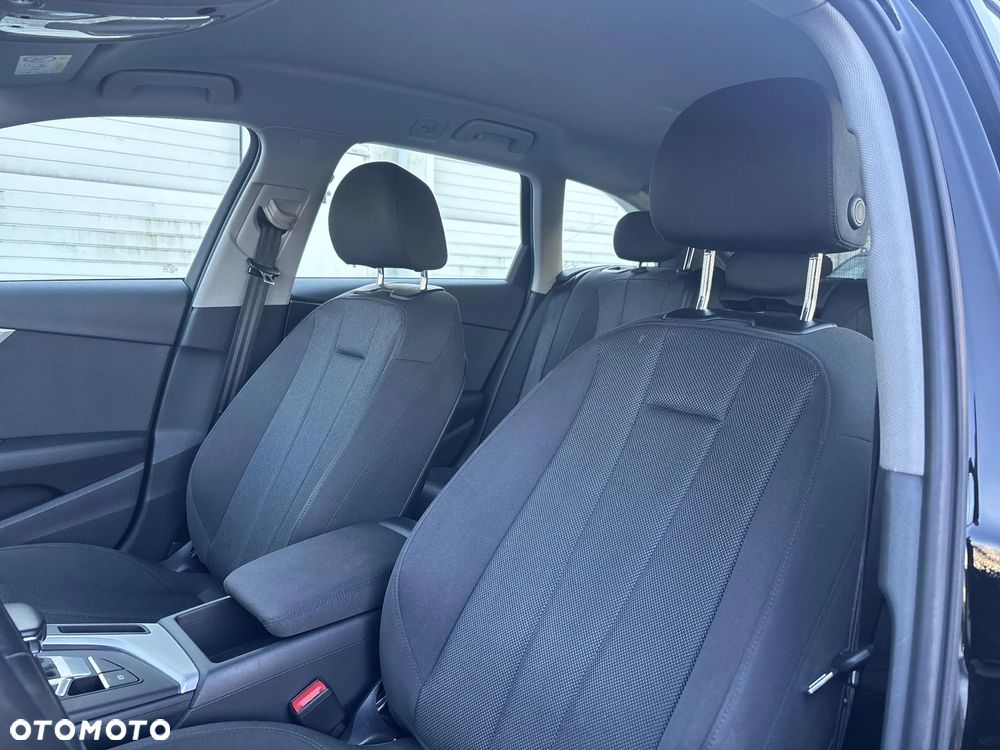 Audi A4 Avant 2.0 TDI S tronic - 11