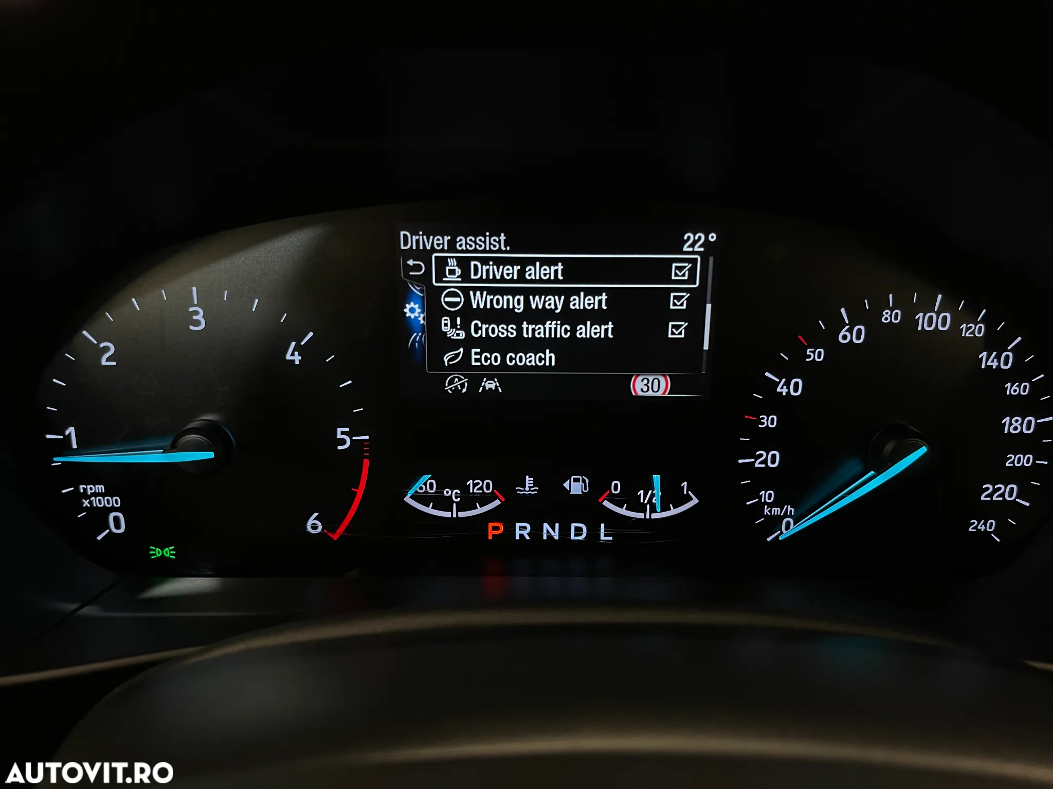 Ford Focus 2.0 EcoBlue Titanium - 21