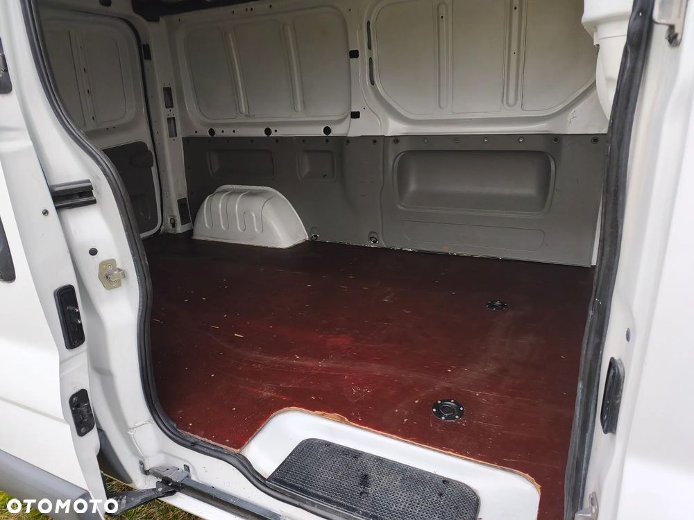 Renault TRAFIC - 25