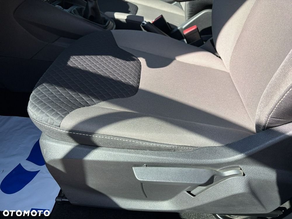 Ford Tourneo Courier - 13