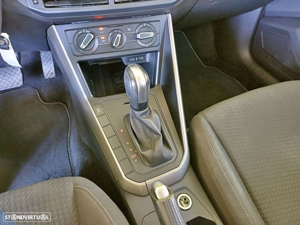 VW Polo 1.0 TSI Life DSG - 16