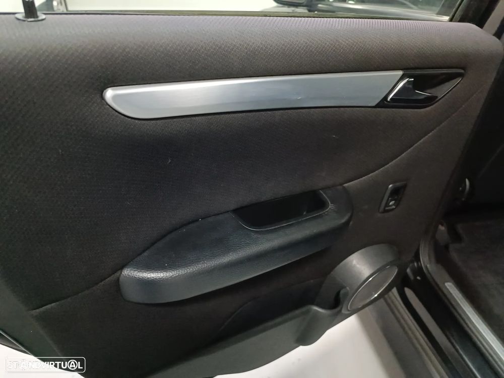 Mercedes-Benz B 180 CDI Executive - 16