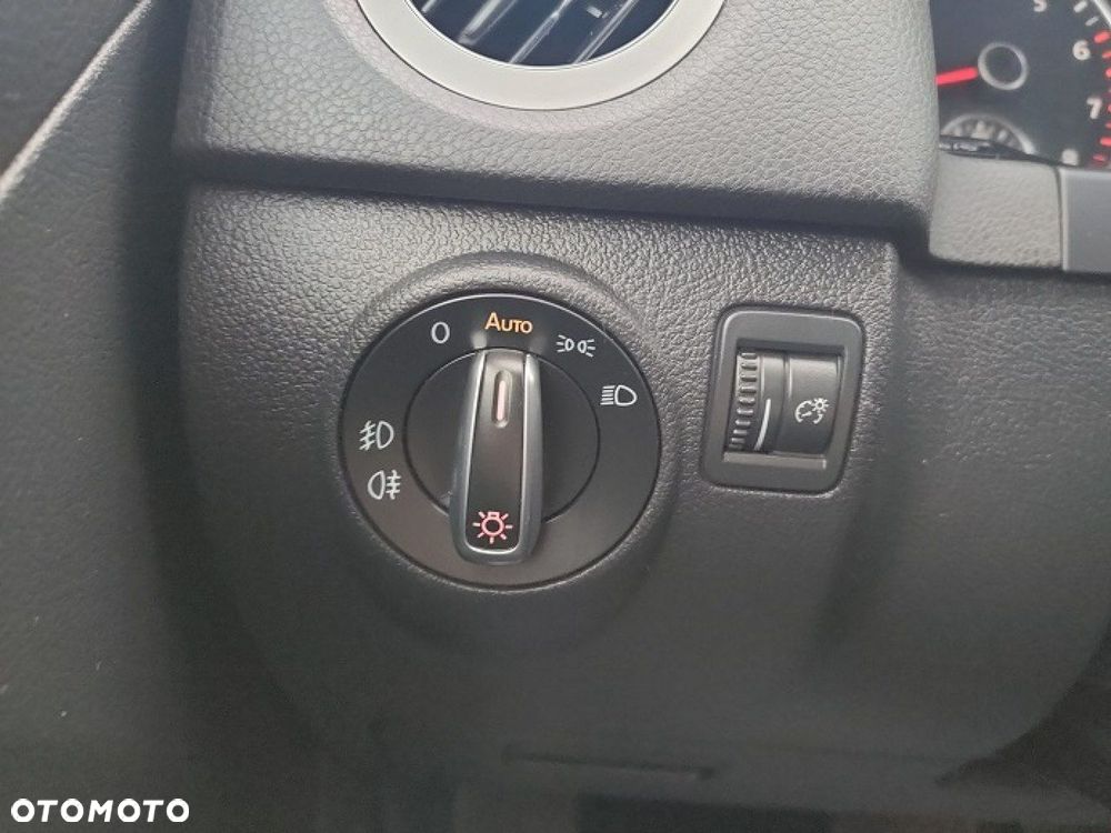 Volkswagen Tiguan - 21