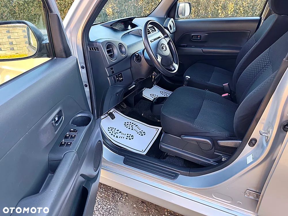 Daihatsu Materia - 9