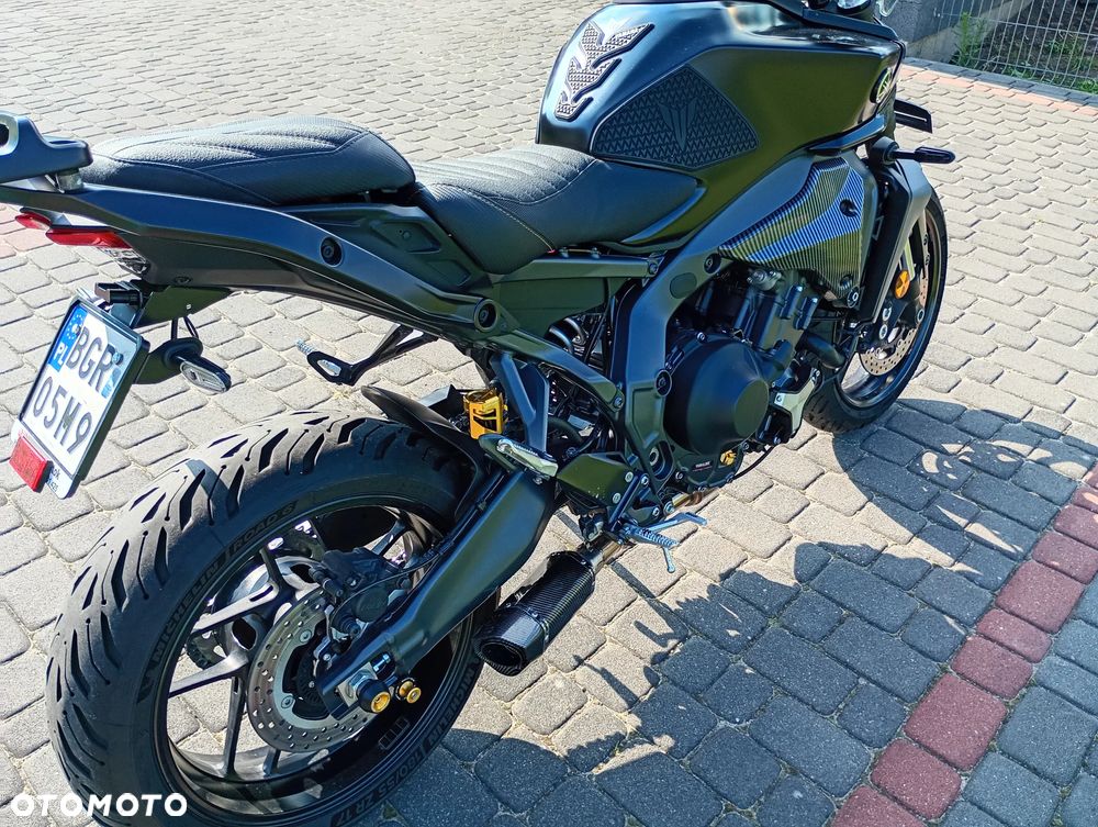 Yamaha MT - 9