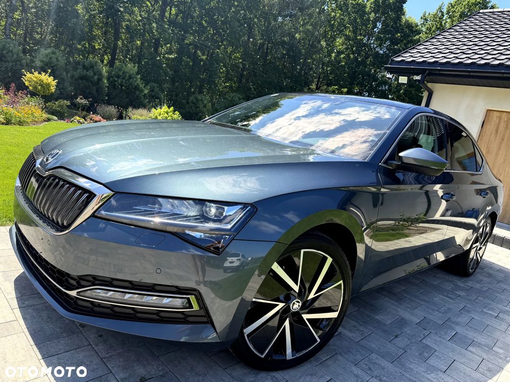 Skoda Superb 2.0 TDI SCR 4x4 Sportline DSG - 10
