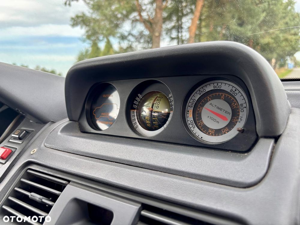 Mitsubishi Pajero - 22