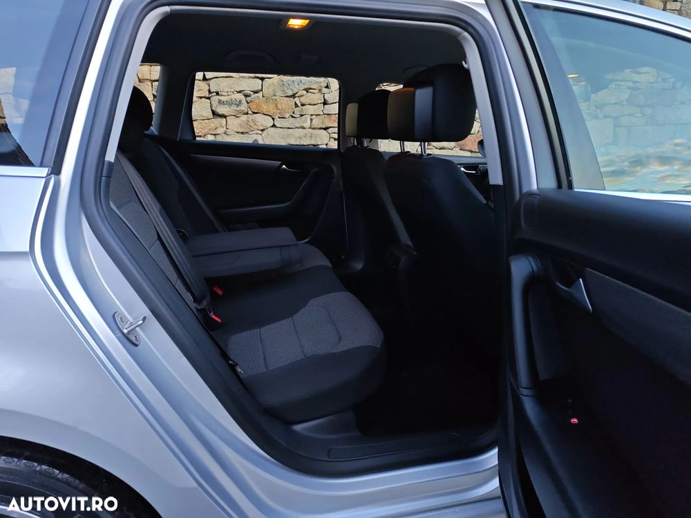 Volkswagen Passat 2.0 TDI DSG BlueMotion Technology Comfortline - 8
