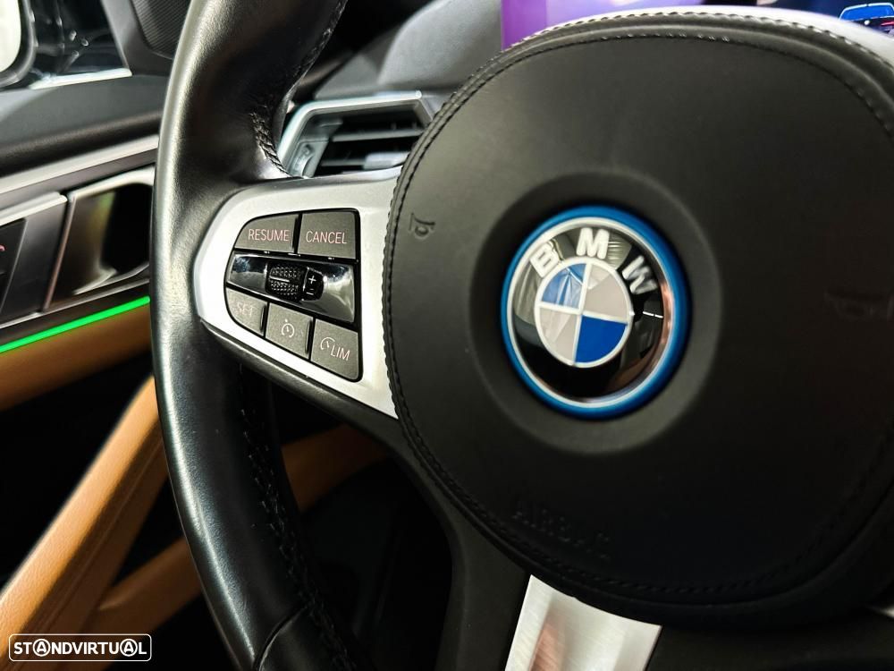 BMW i4 eDrive40 Pack Desportivo M - 42