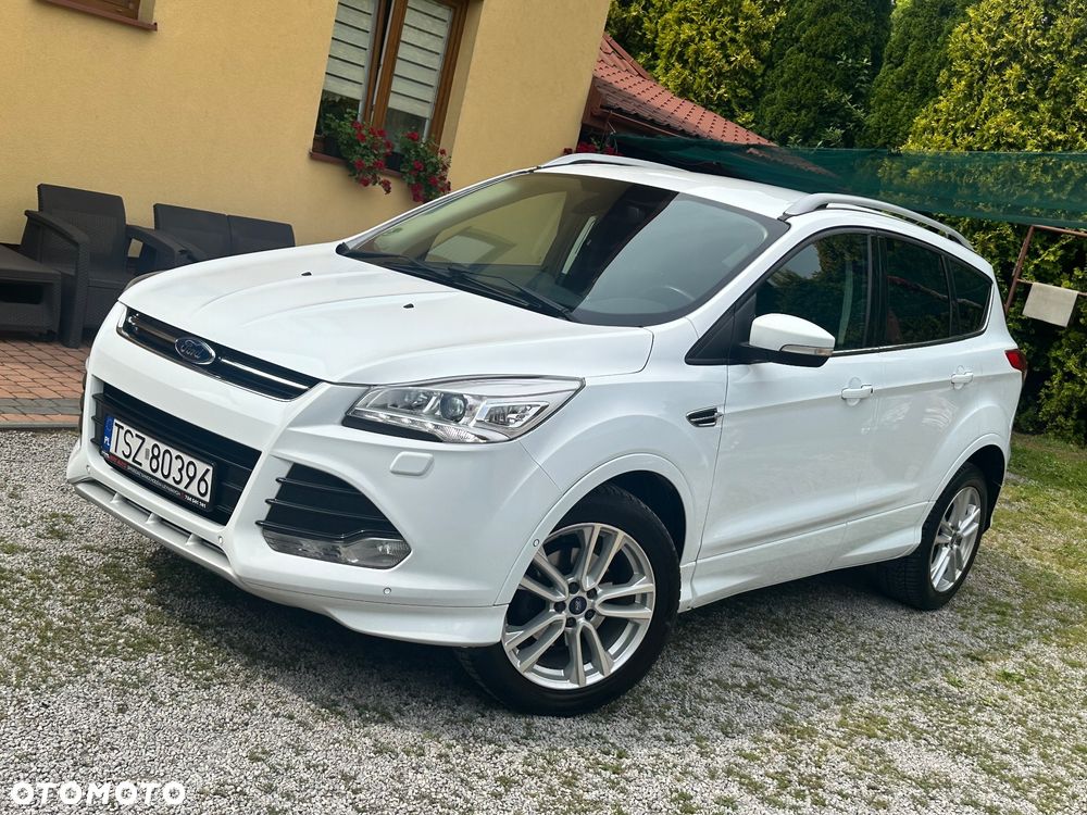 Ford Kuga 1.6 EcoBoost 2x4 Titanium - 5