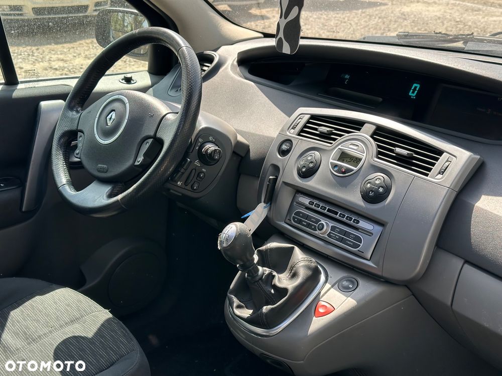 Renault Scenic - 8