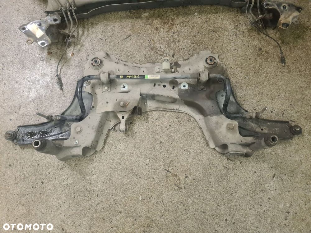 Belka zawieszenia przedniego wózek sanki komplet Renault Megane III - 1