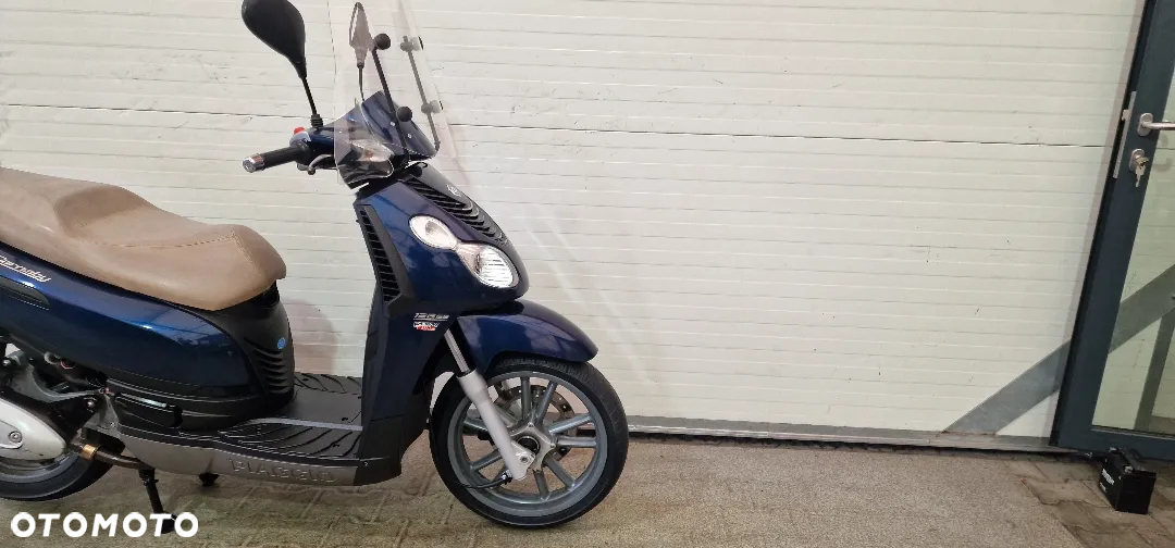 Piaggio Carnaby - 15