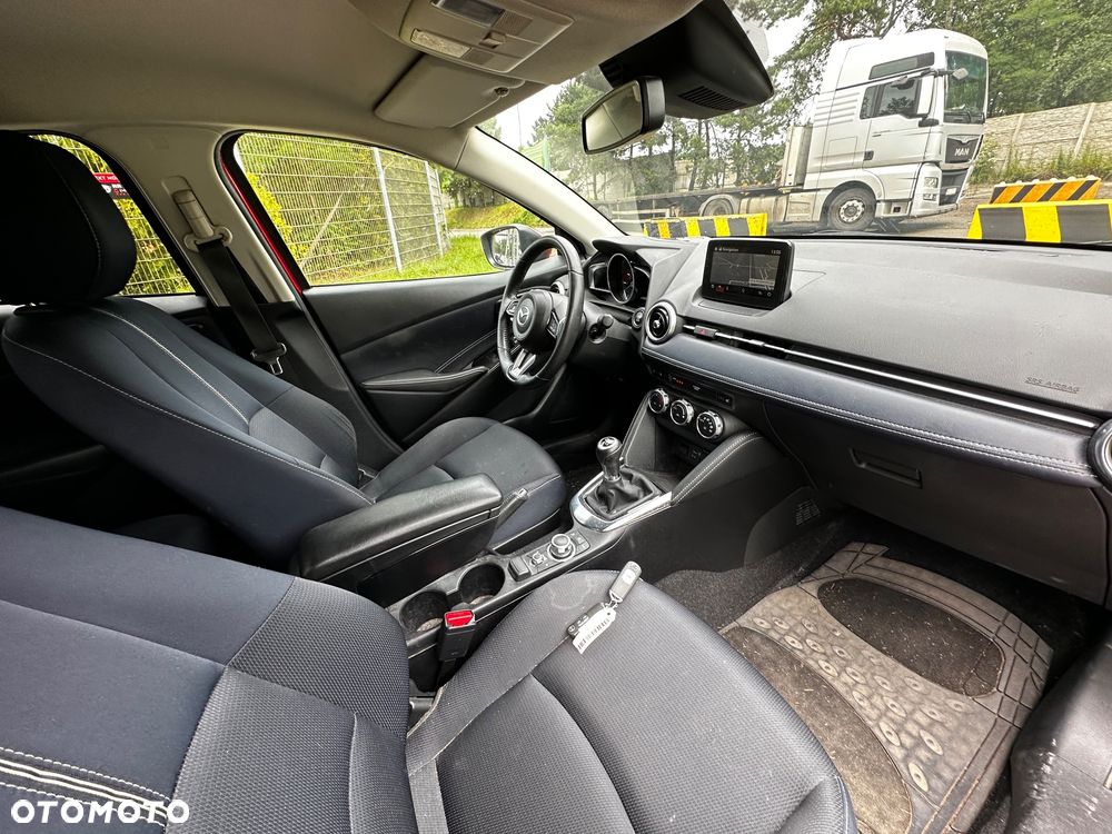 Mazda 2 - 15