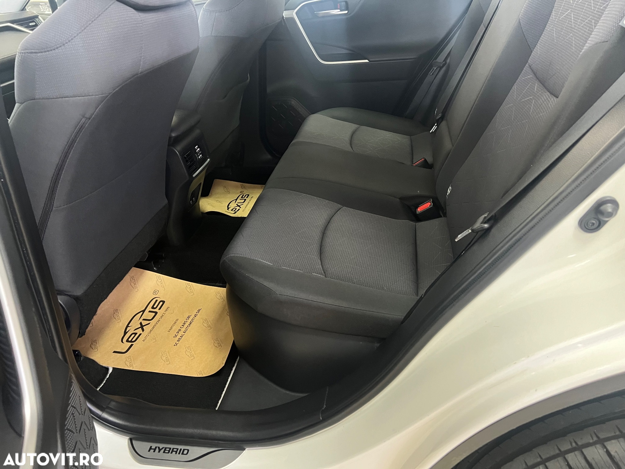 Toyota RAV4 - 17
