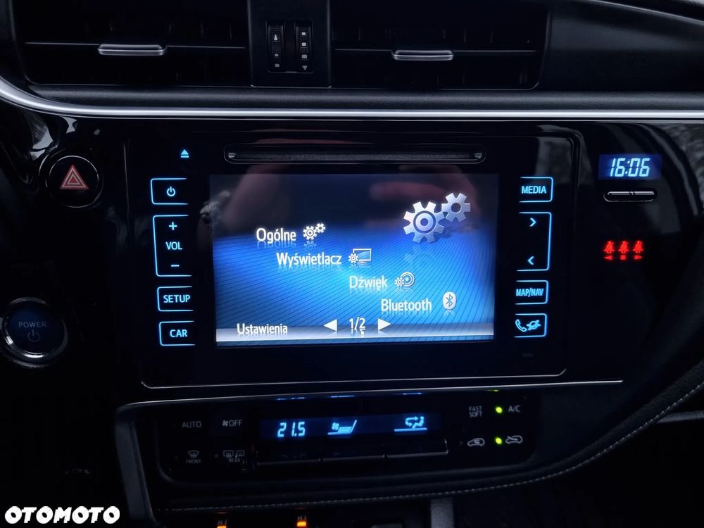 Toyota Auris Hybrid 135 Comfort - 18