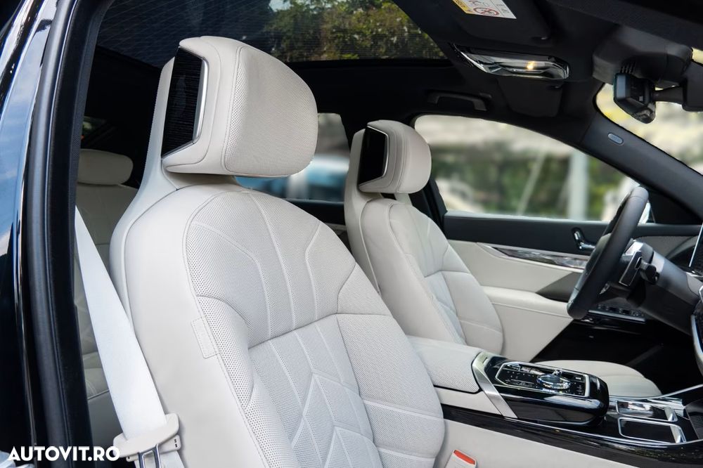 BMW Seria 7 740d xDrive - 28